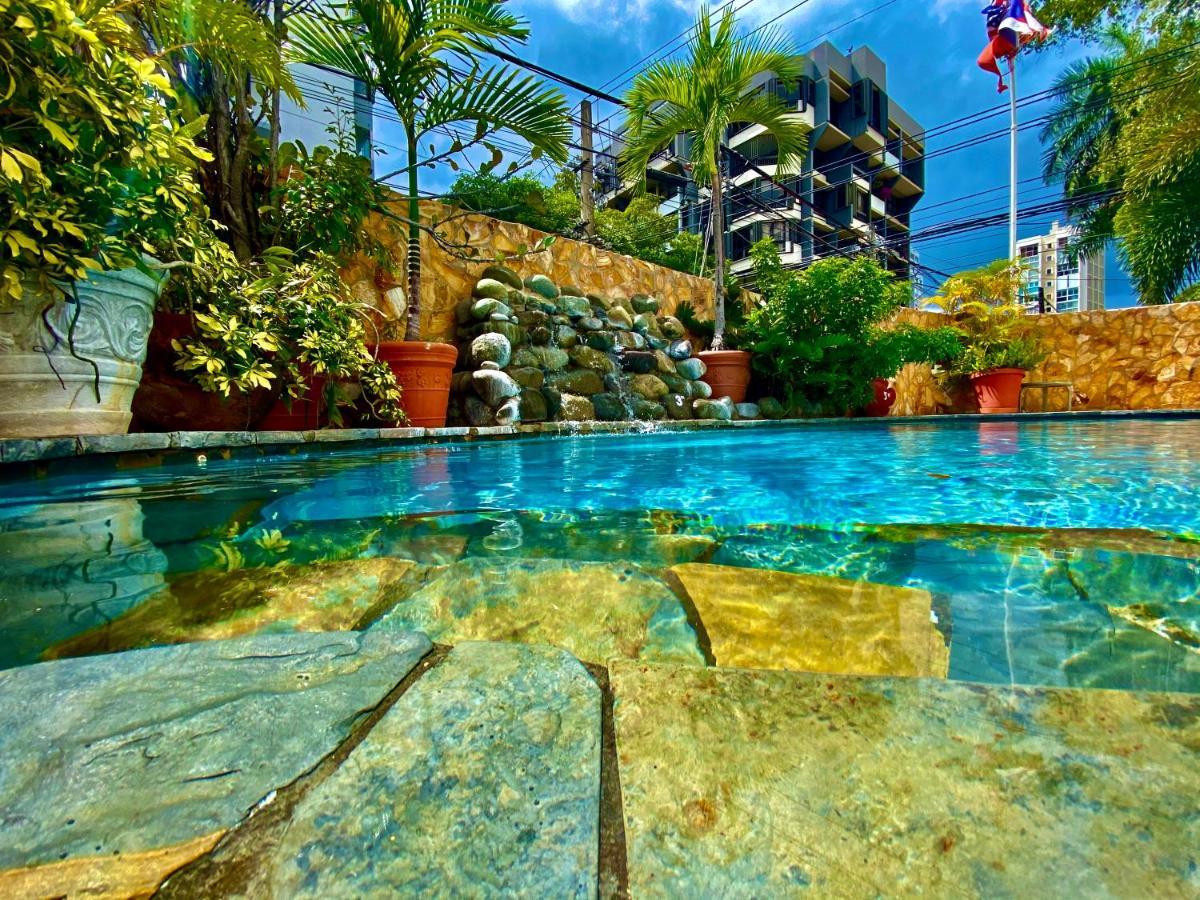 At Wind Chimes Boutique Hotel سان خوان المظهر الخارجي الصورة